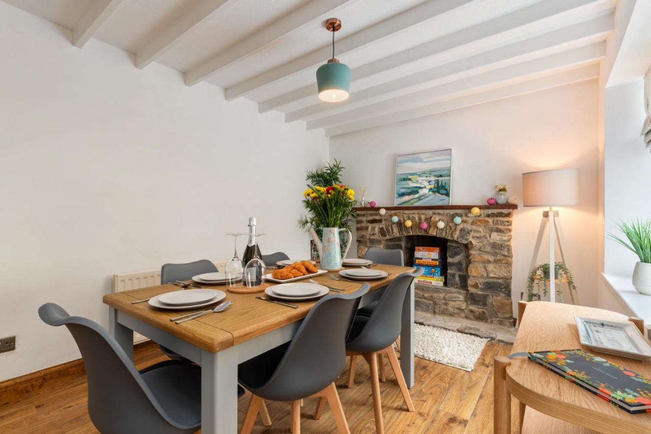Ivydene - Beautiful Cottage, Stone Throw From Beach, Wonderful Sea Views Saundersfoot Zewnętrze zdjęcie