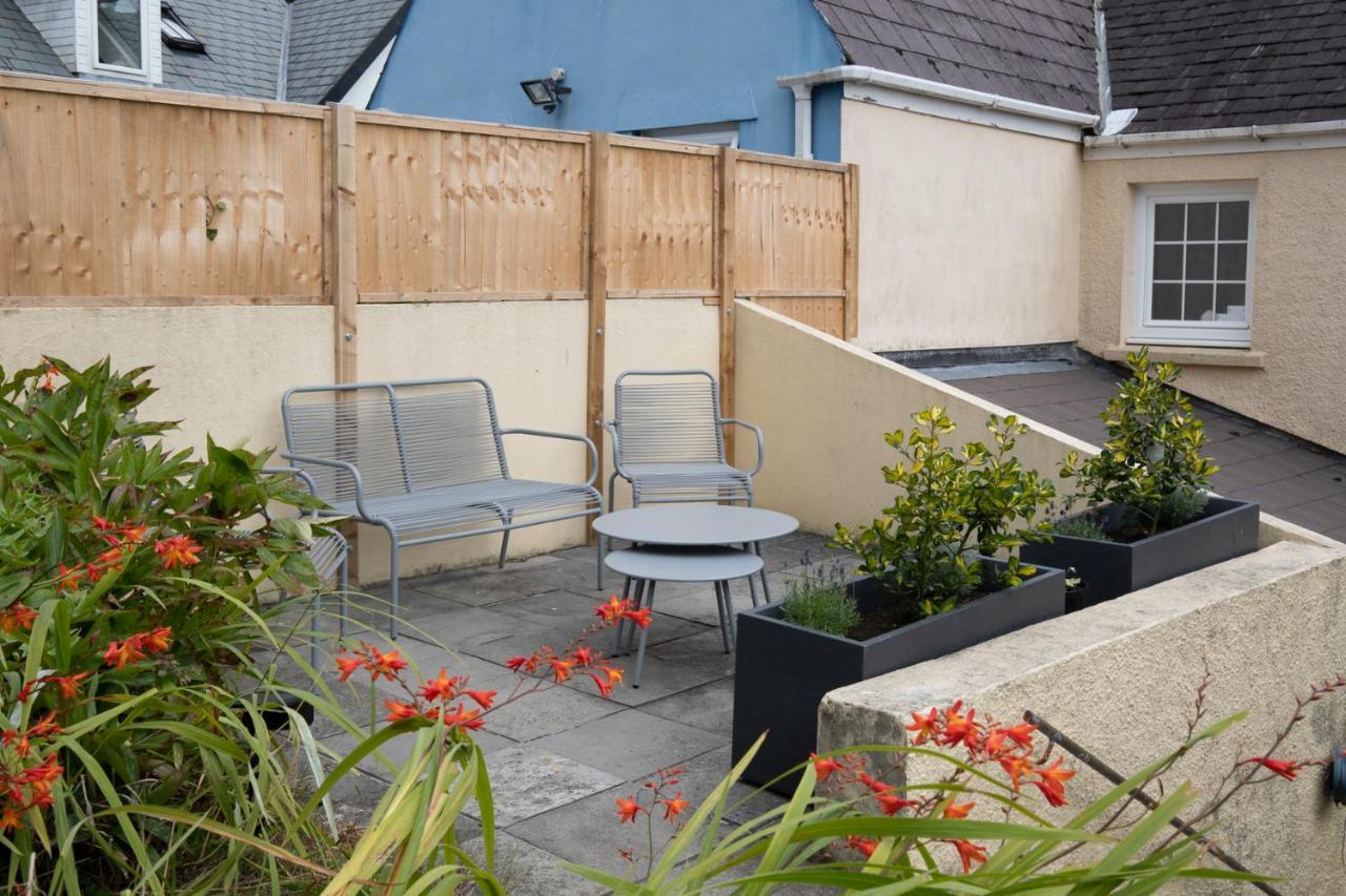 Ivydene - Beautiful Cottage, Stone Throw From Beach, Wonderful Sea Views Saundersfoot Zewnętrze zdjęcie